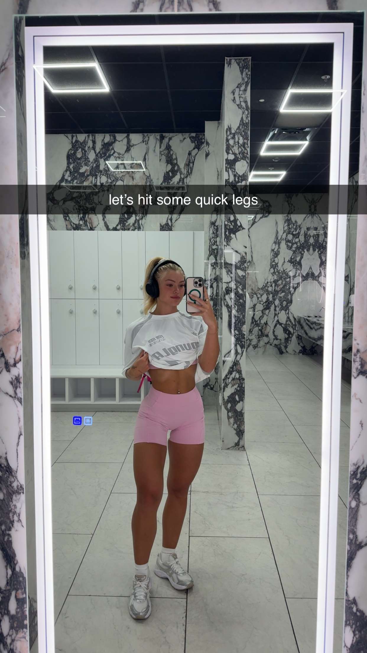 abigailwhhitee snapchat image archive image