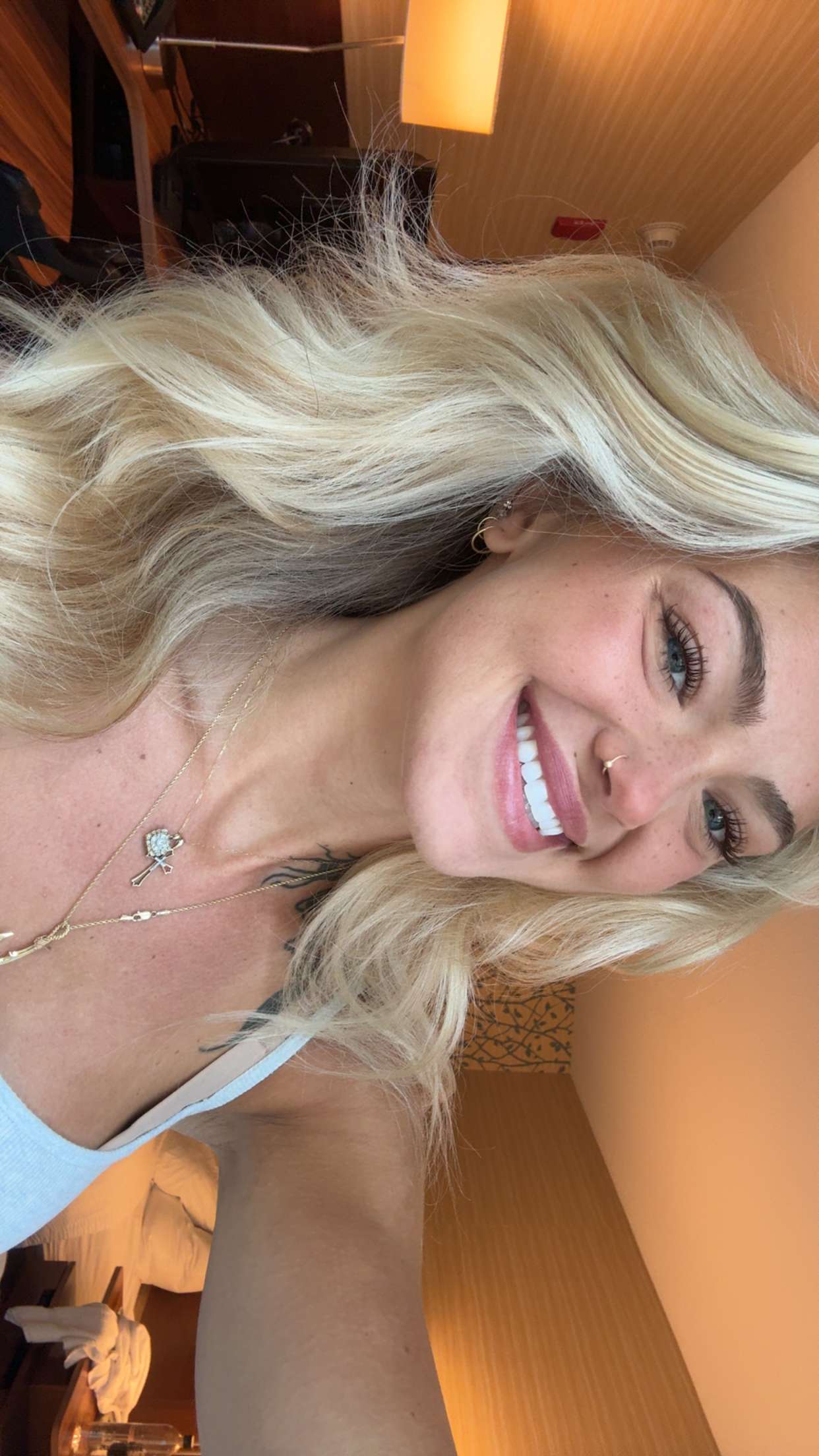 abigailwhhitee snapchat image archive image