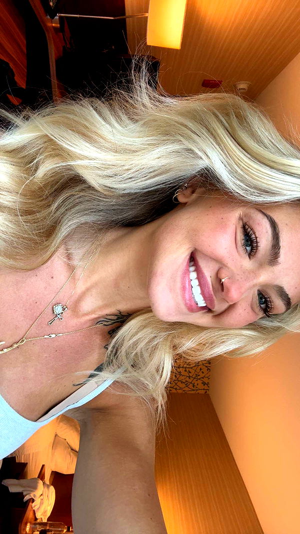 abigailwhhitee image ~ Altpins