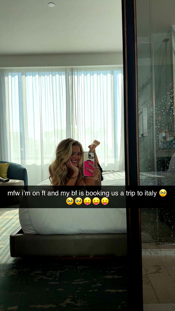 abigailwhhitee image ~ Altpins