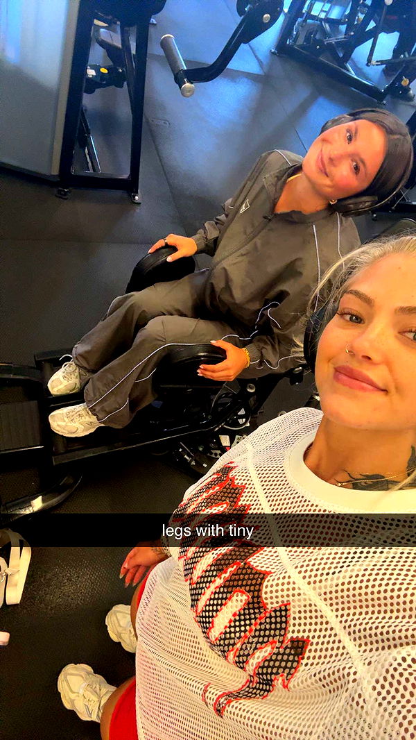 abigailwhhitee image ~ Altpins