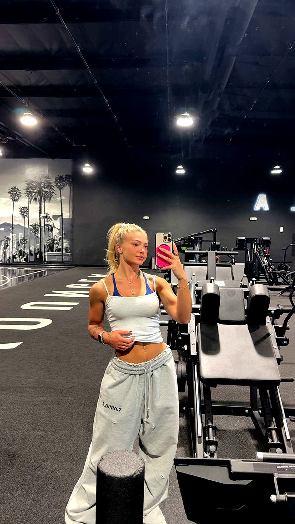 abigailwhhitee image ~ Altpins