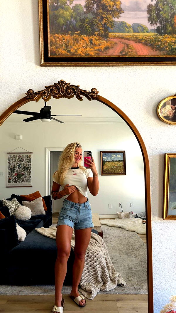 abigailwhhitee image ~ Altpins