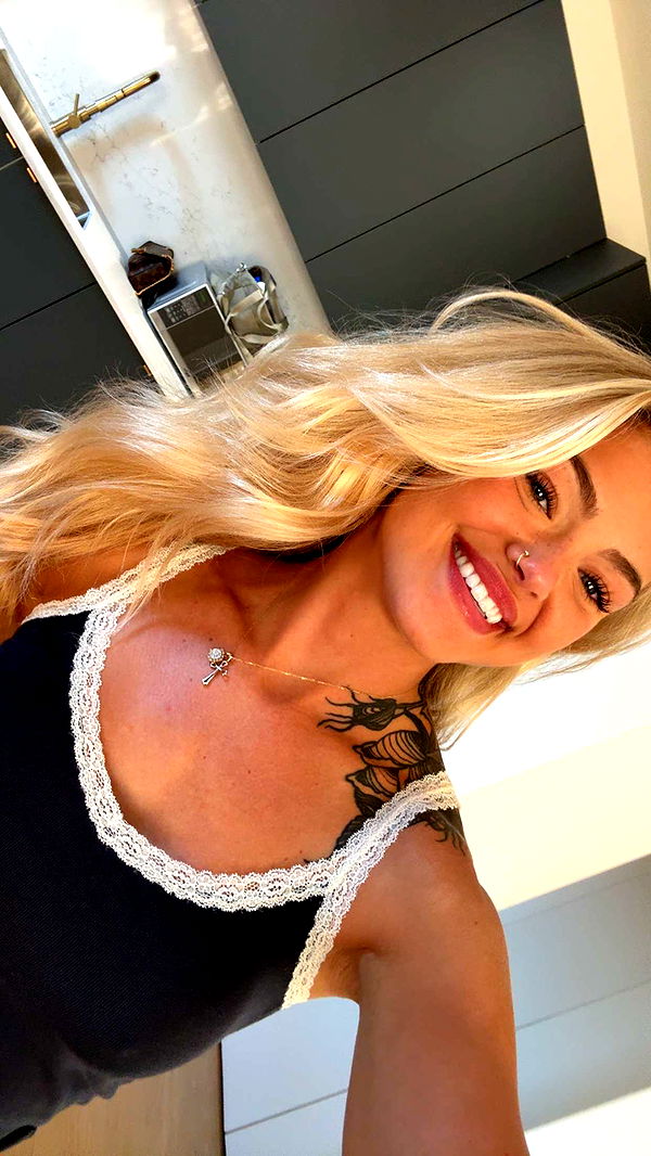 abigailwhhitee image ~ Altpins