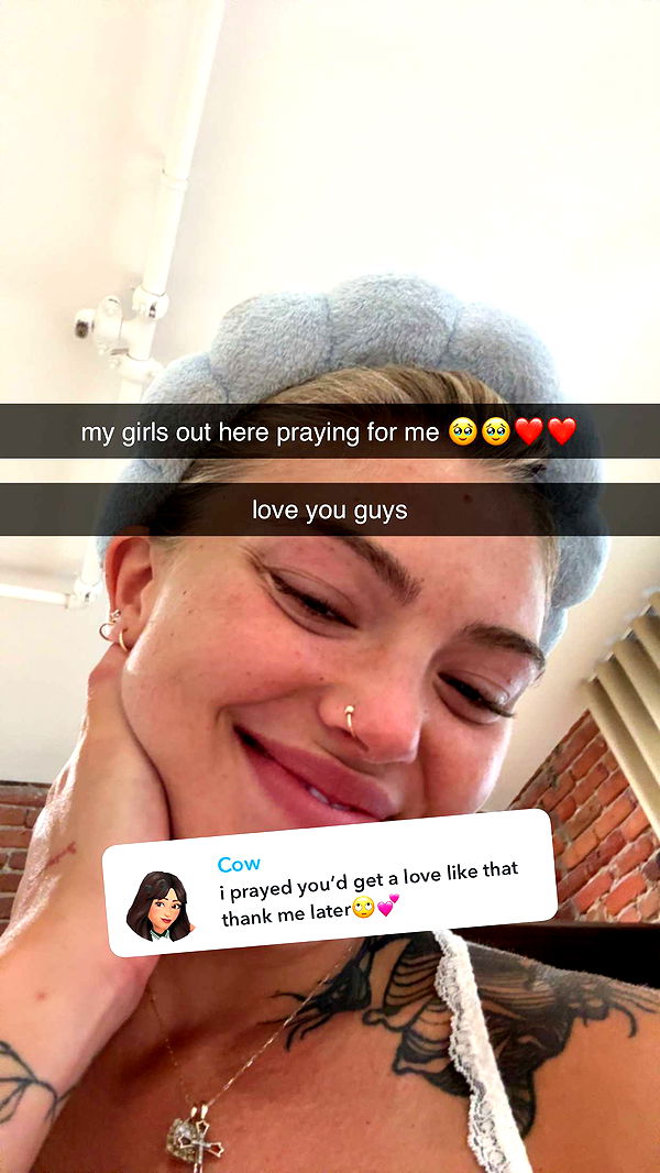 abigailwhhitee image ~ Altpins