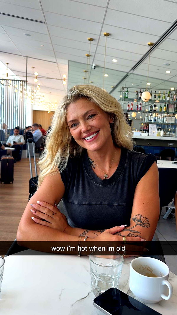 abigailwhhitee image ~ Altpins