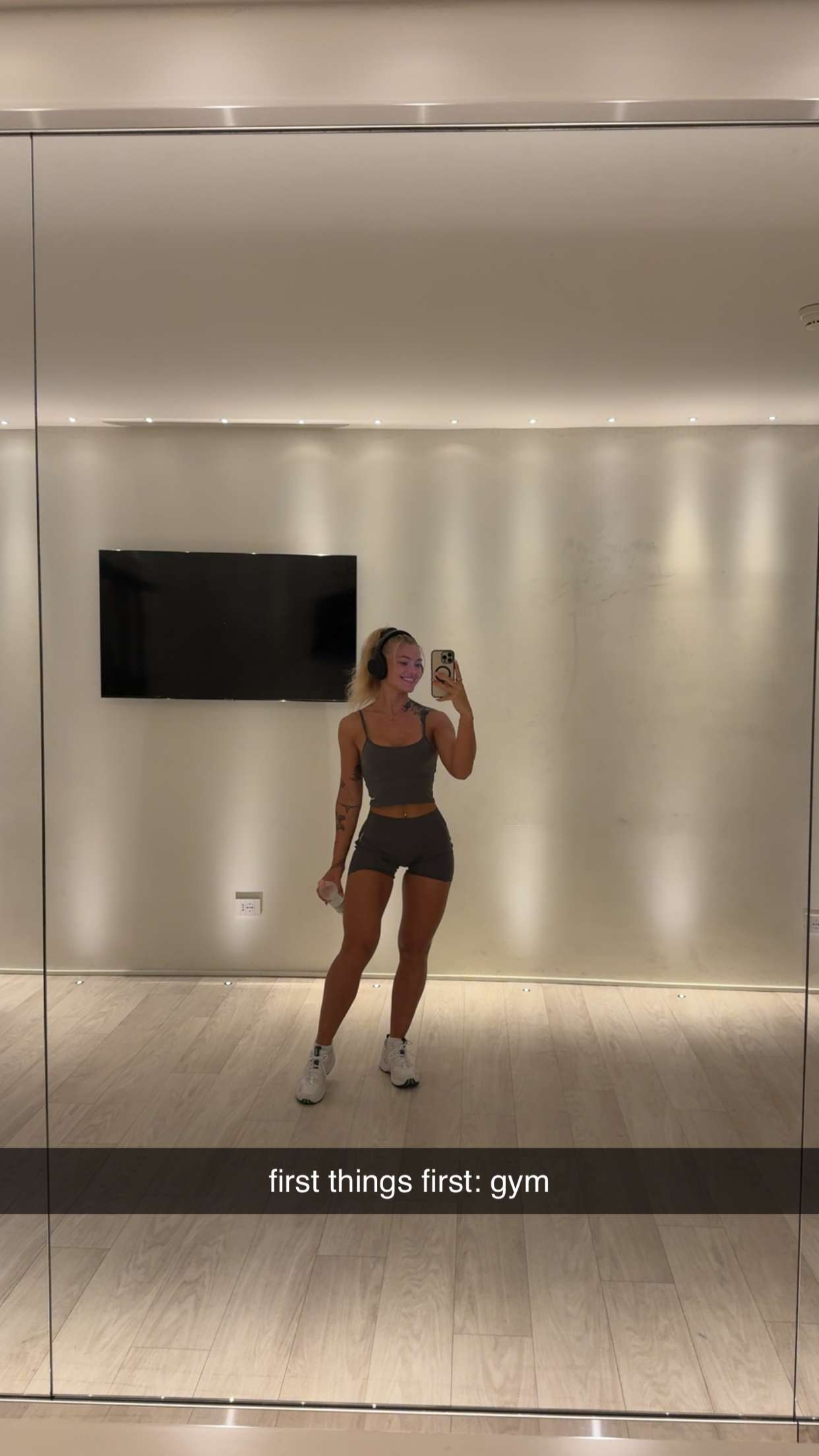 abigailwhhitee snapchat image archive image