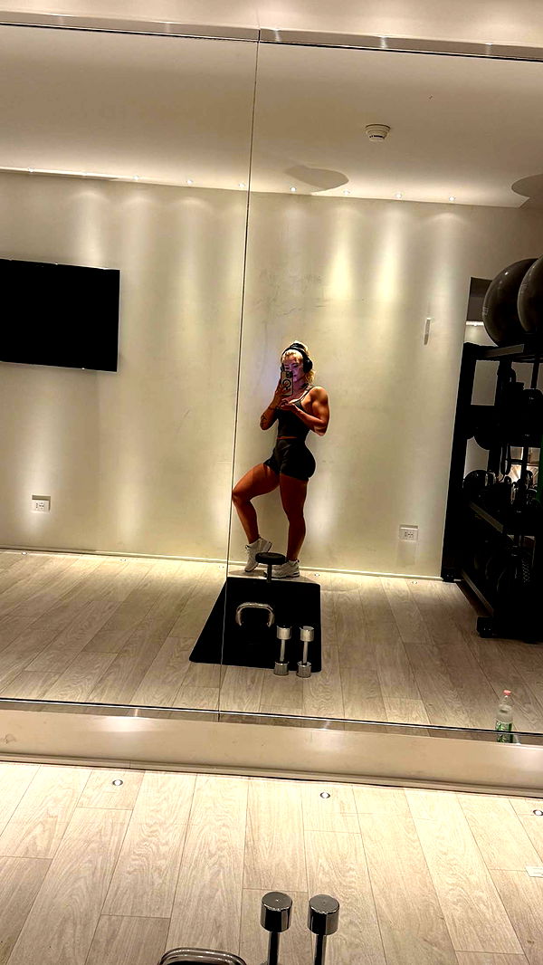 abigailwhhitee image ~ Altpins