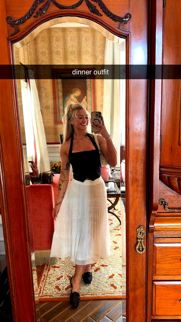 abigailwhhitee image ~ Altpins