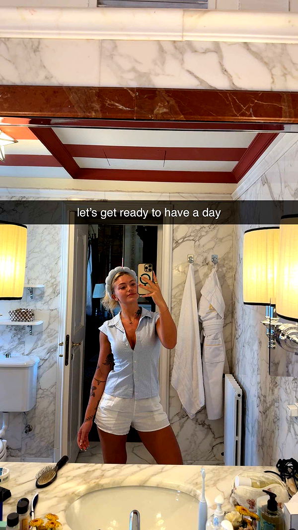 abigailwhhitee image ~ Altpins