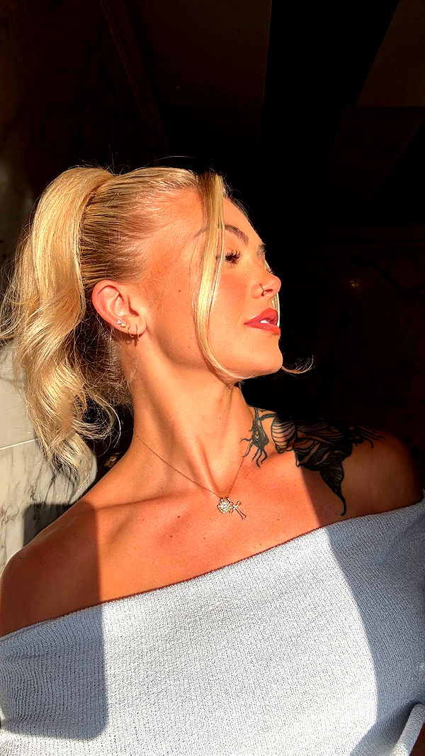 abigailwhhitee image ~ Altpins