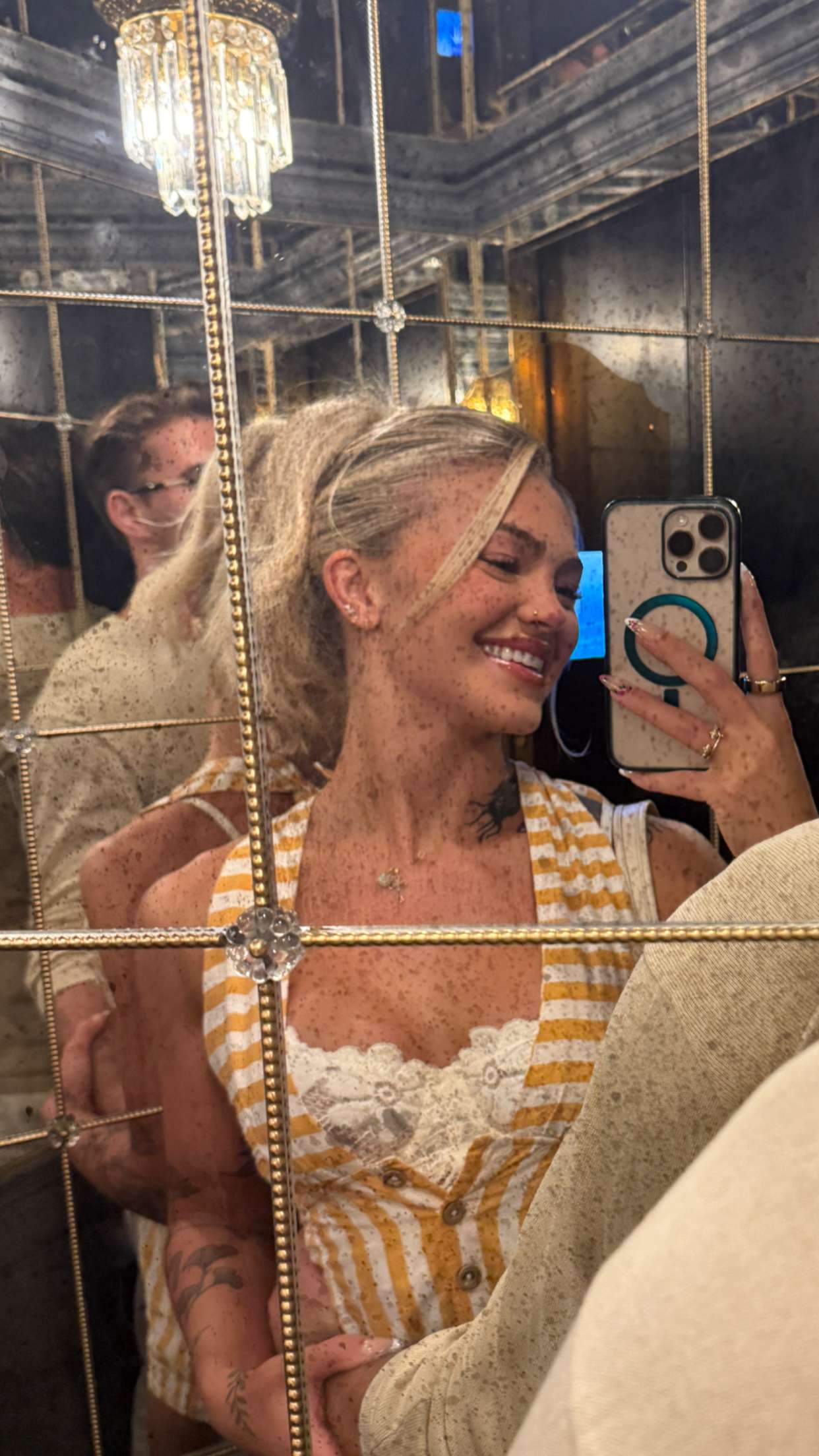 abigailwhhitee snapchat image archive image