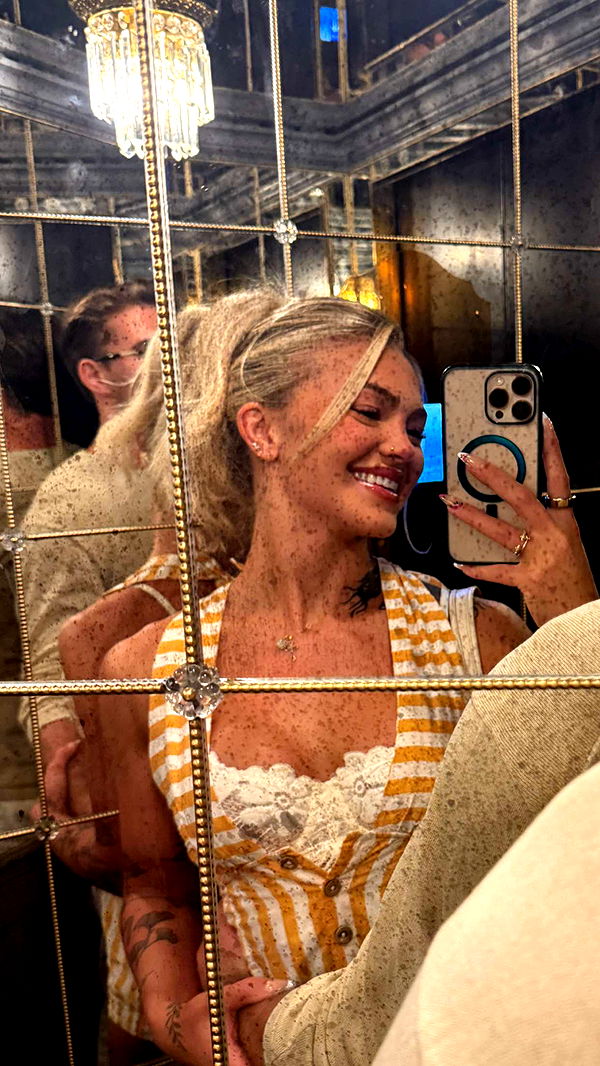 abigailwhhitee image ~ Altpins