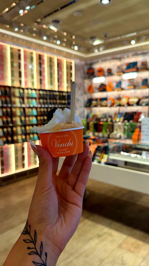 abigailwhhitee image ~ Altpins