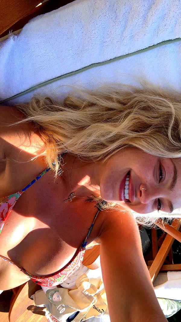 abigailwhhitee image ~ Altpins