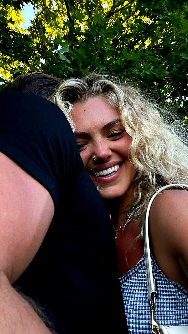 abigailwhhitee image ~ Altpins