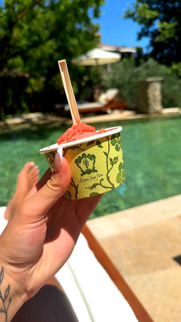 abigailwhhitee image ~ Altpins