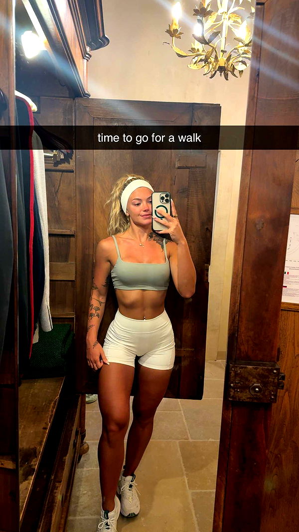 abigailwhhitee image ~ Altpins