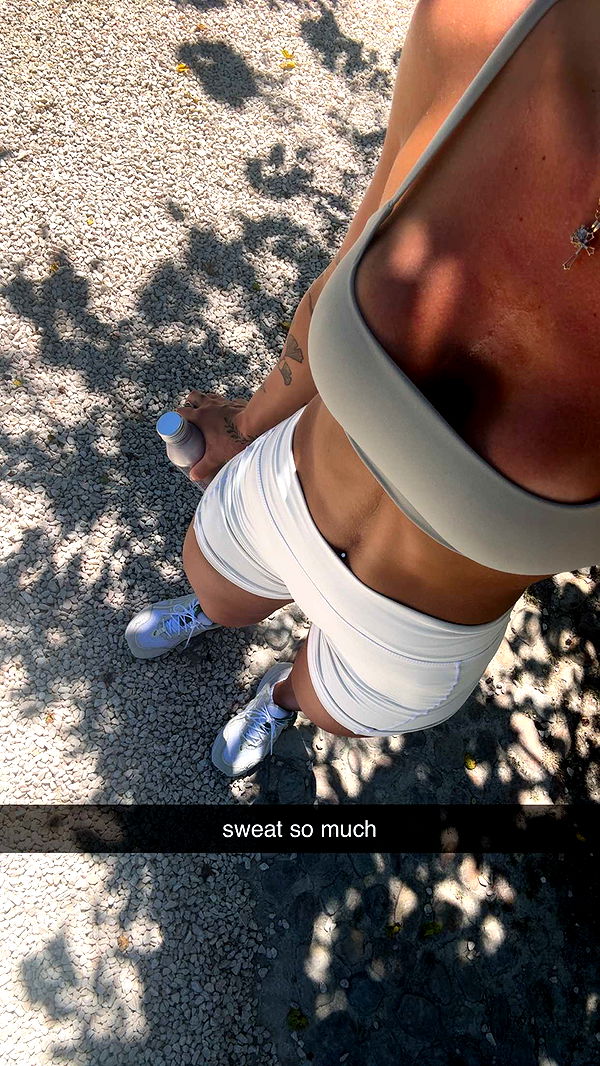 abigailwhhitee image ~ Altpins