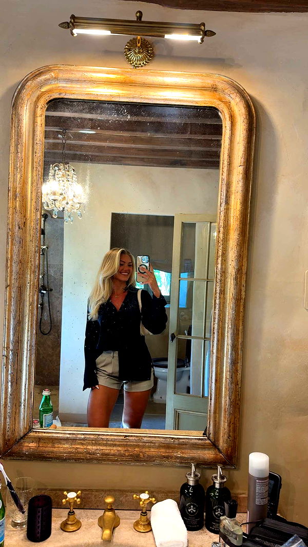 abigailwhhitee image ~ Altpins