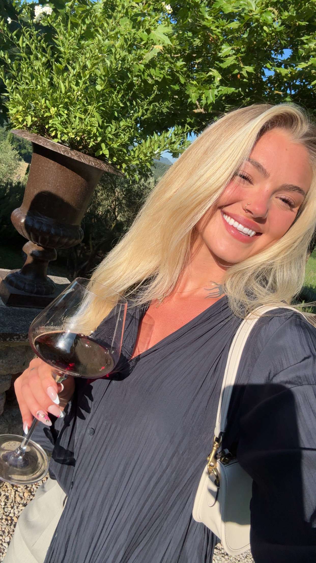 abigailwhhitee snapchat image archive image