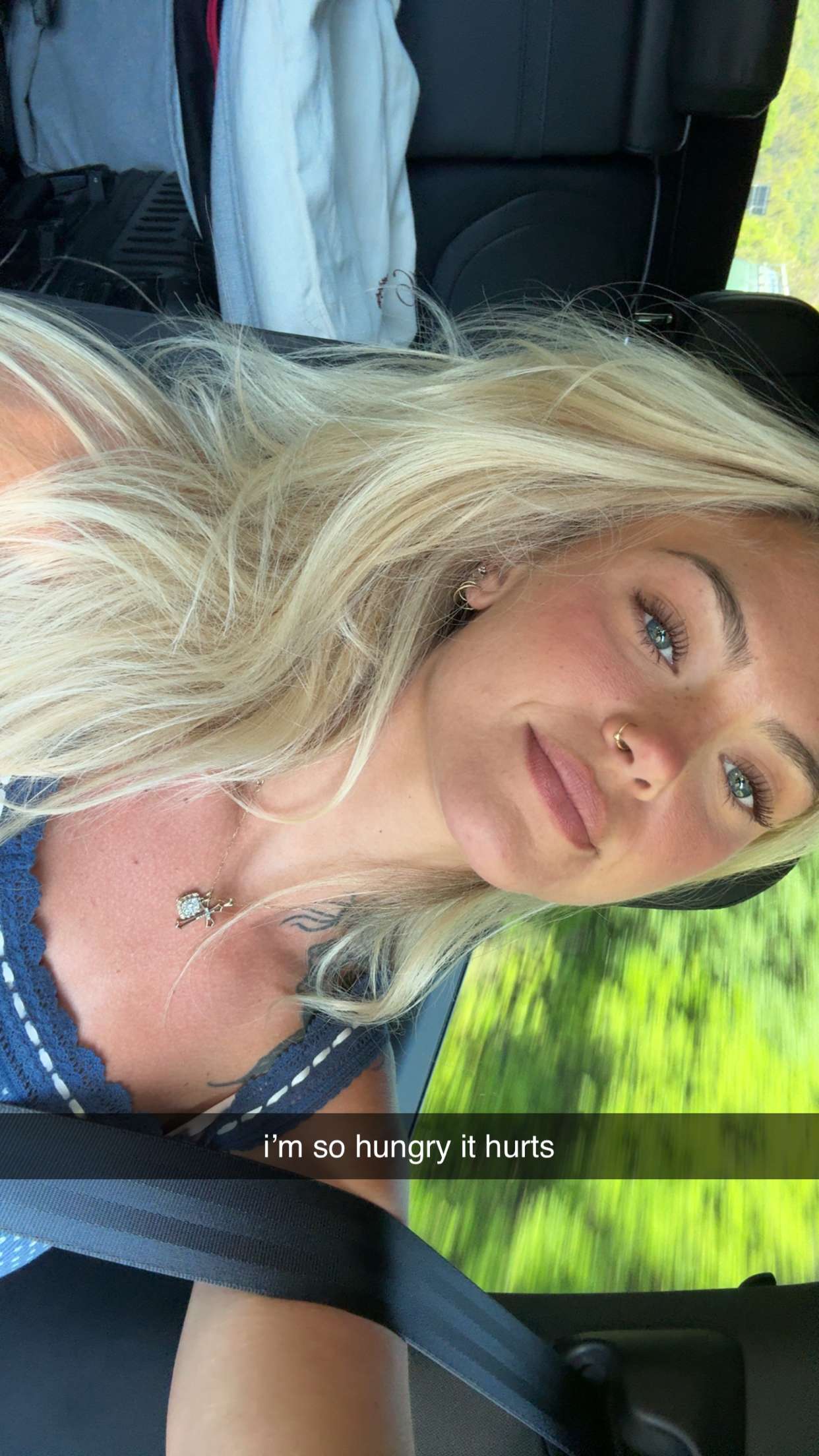 abigailwhhitee snapchat image archive image