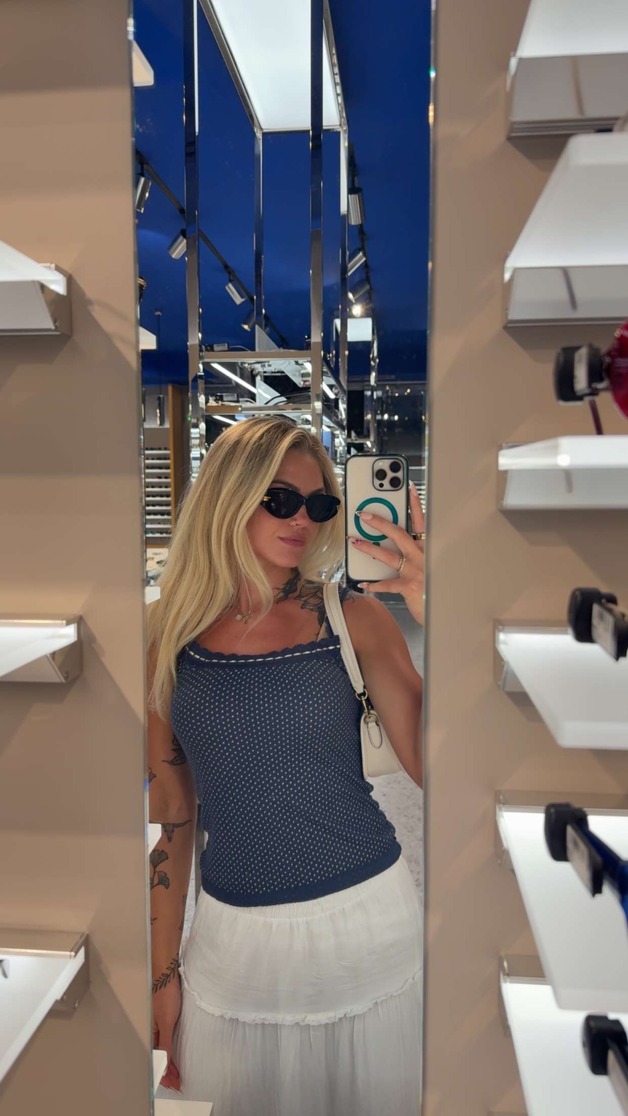 abigailwhhitee snapchat image archive image