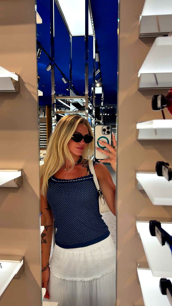 abigailwhhitee image ~ Altpins