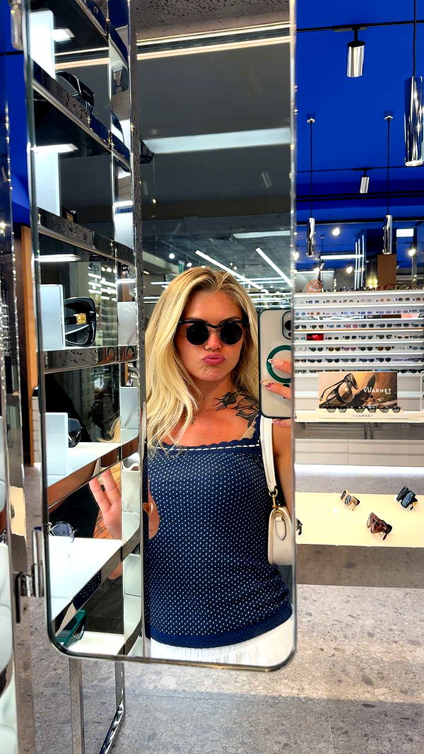 abigailwhhitee image ~ Altpins