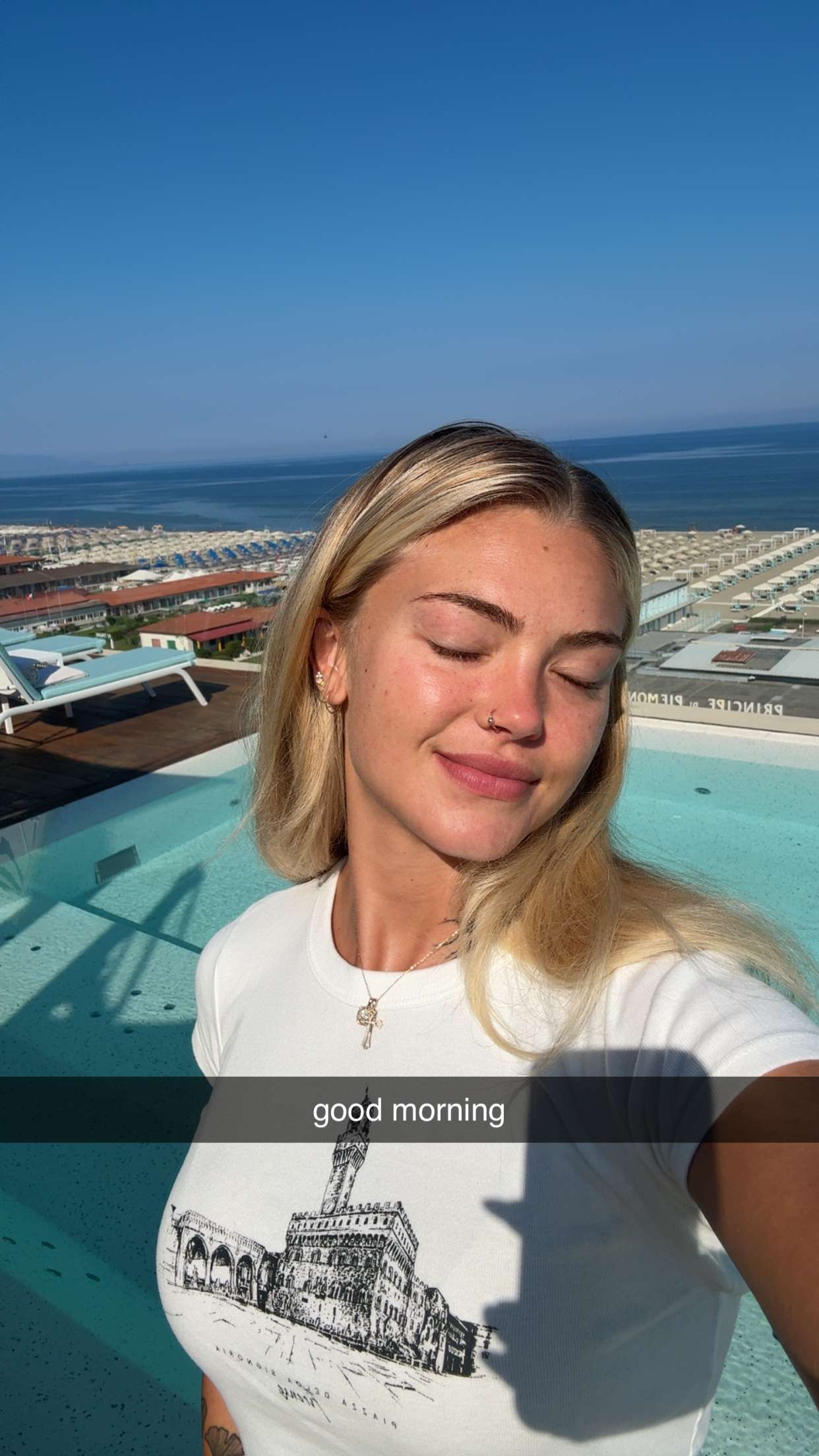 abigailwhhitee snapchat image archive image