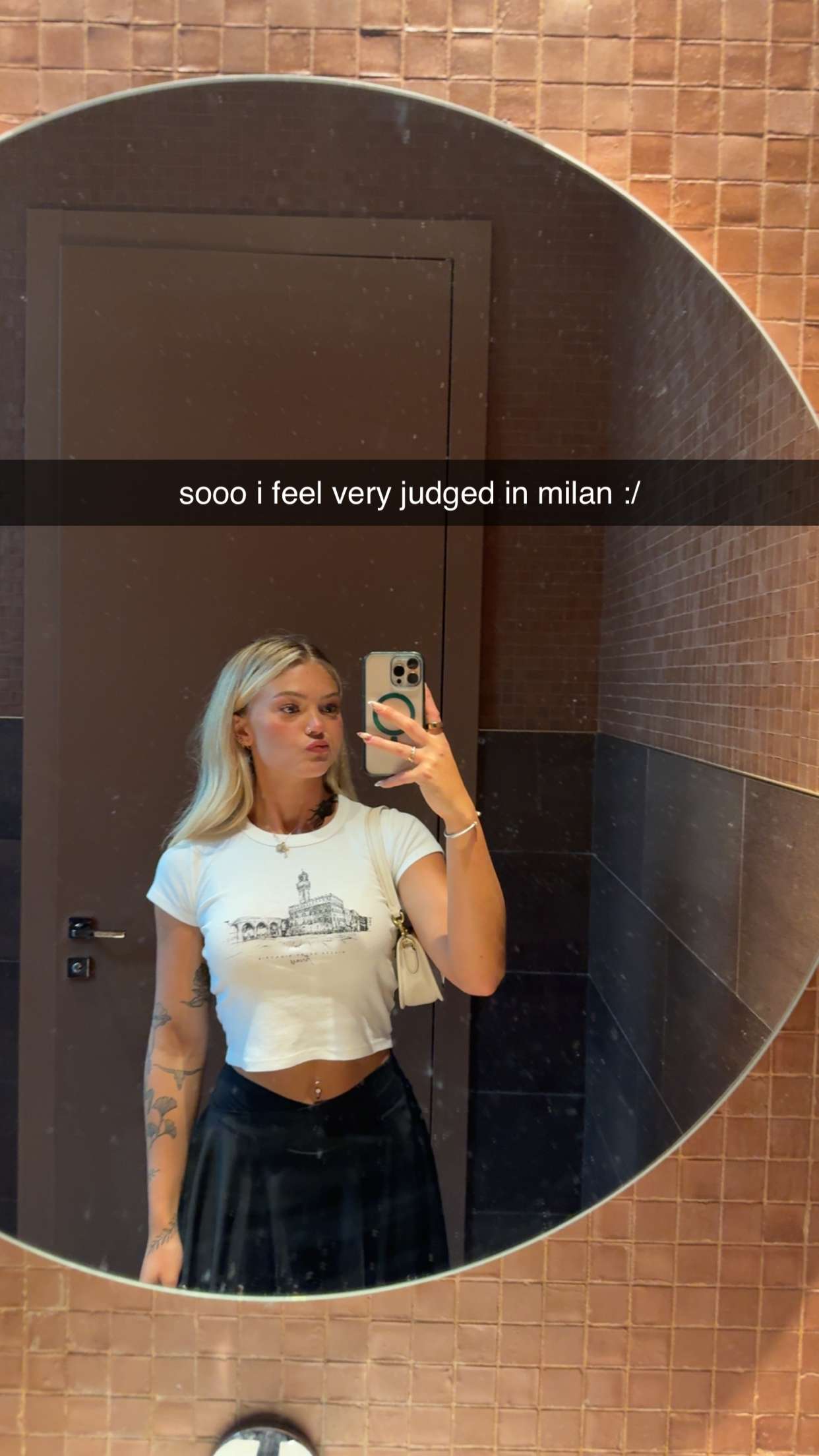 abigailwhhitee snapchat image archive image