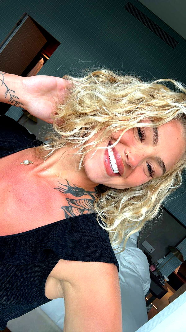 abigailwhhitee image ~ Altpins