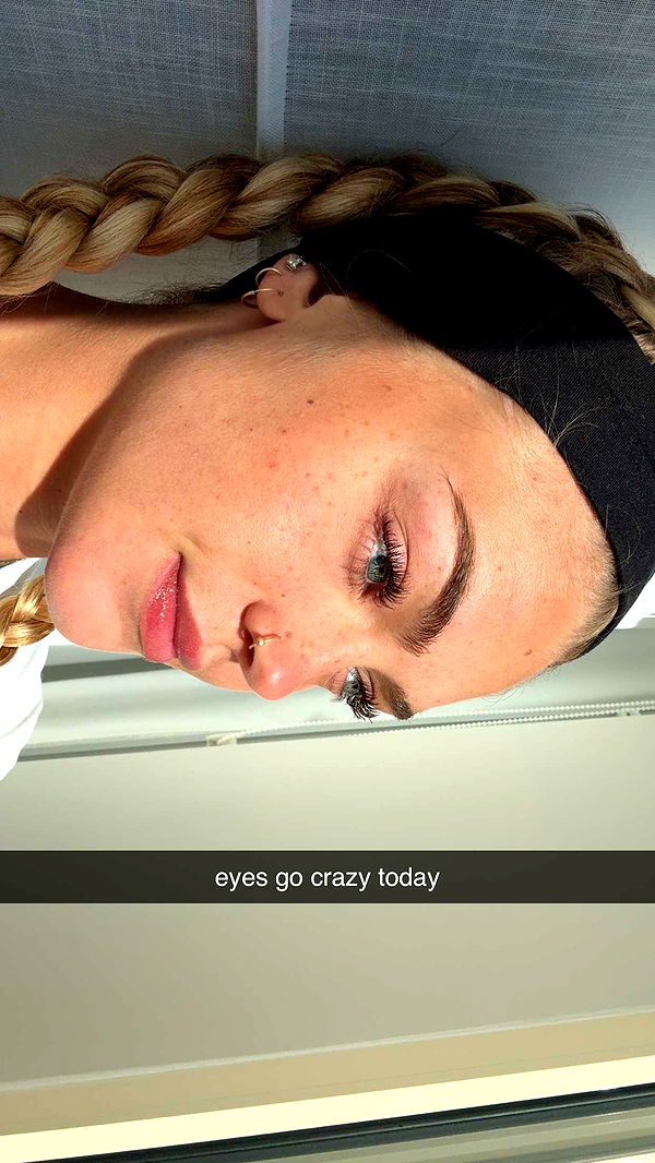 abigailwhhitee image ~ Altpins