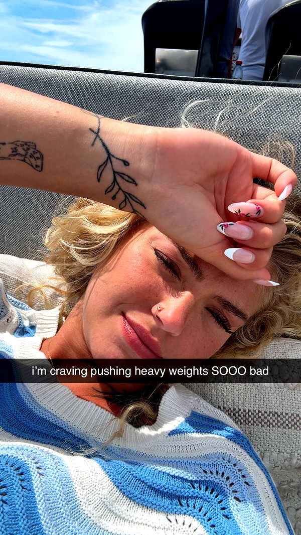 abigailwhhitee image ~ Altpins