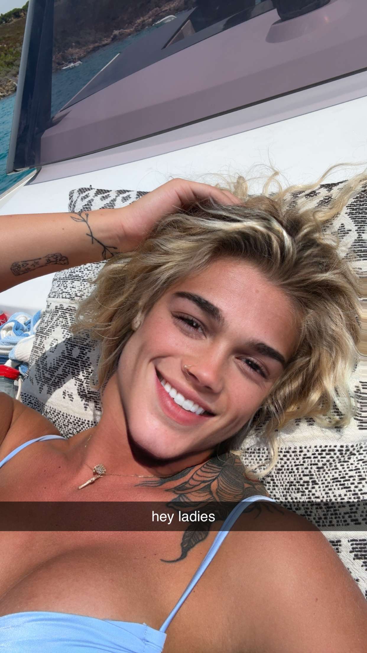 abigailwhhitee snapchat image archive image