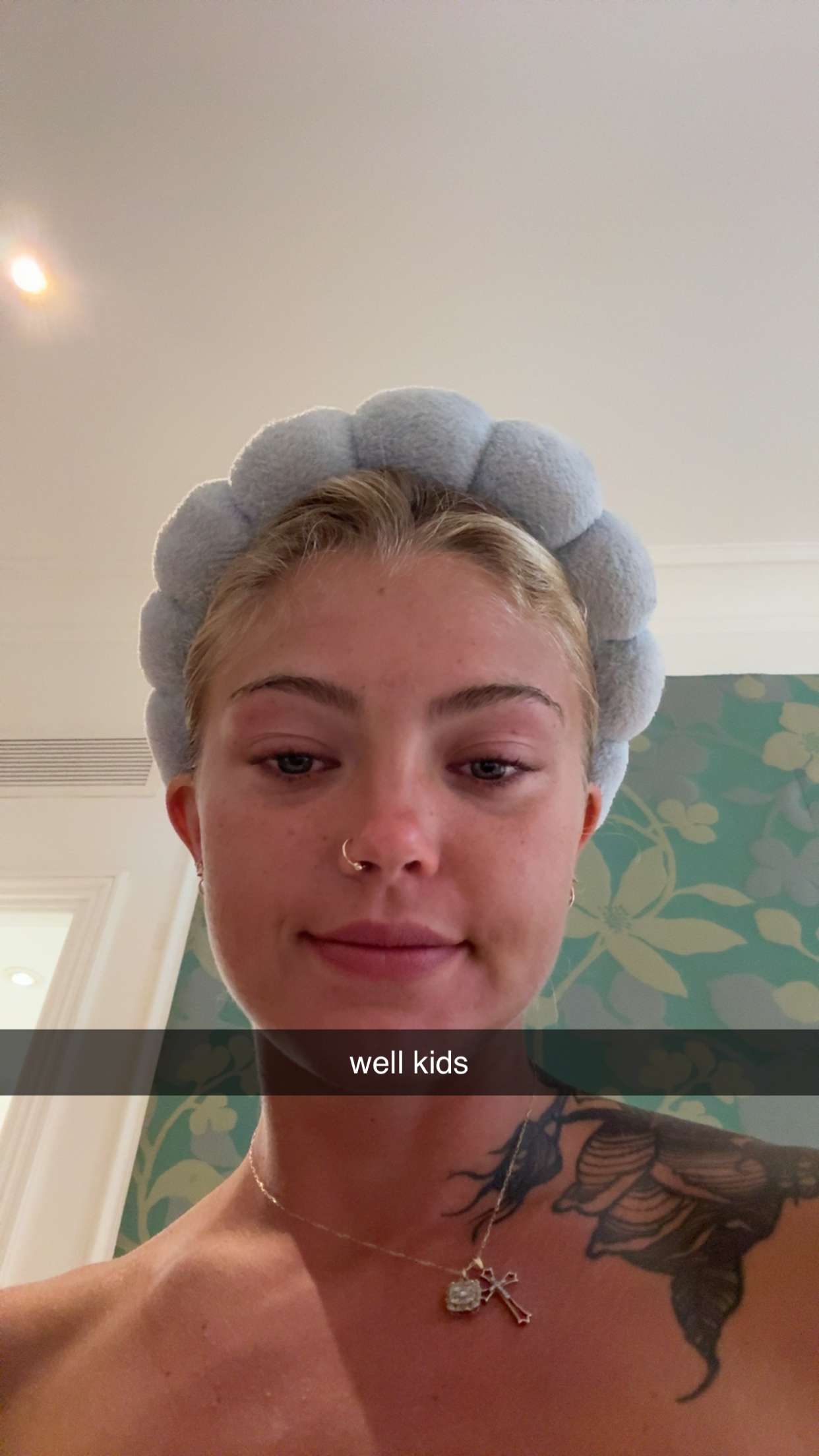 abigailwhhitee snapchat image archive image