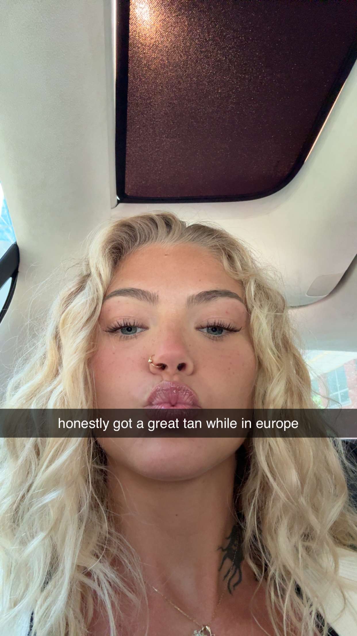 abigailwhhitee snapchat image archive image