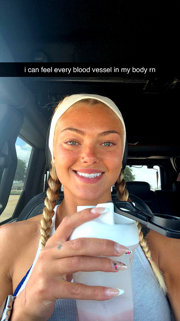 abigailwhhitee image ~ Altpins