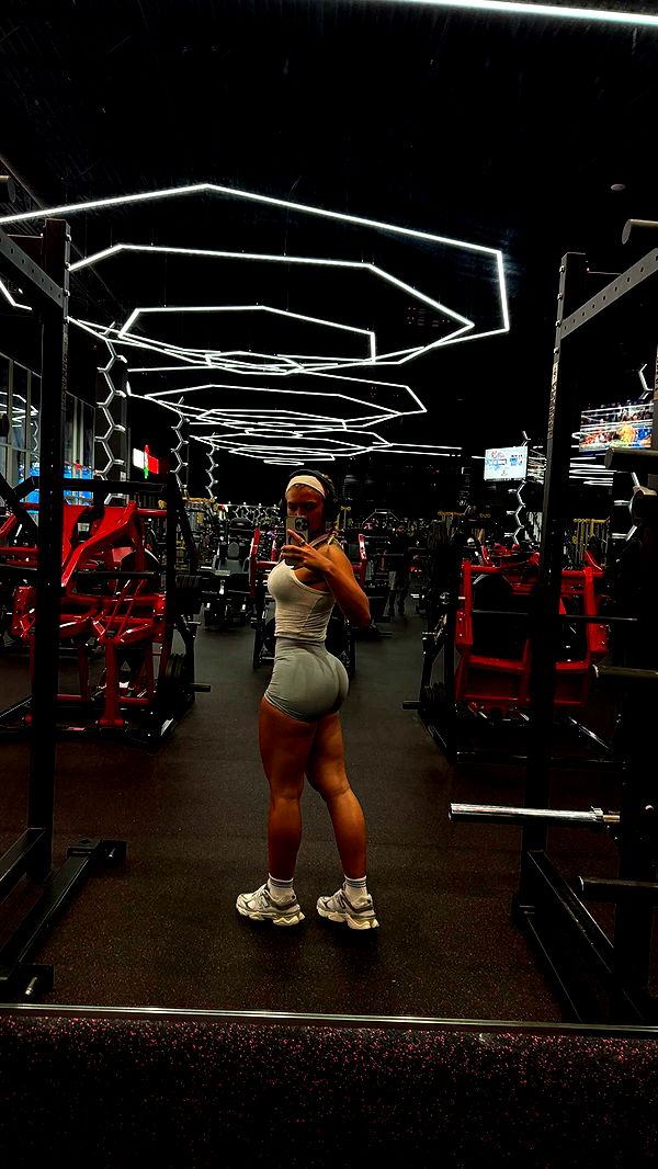 abigailwhhitee image ~ Altpins