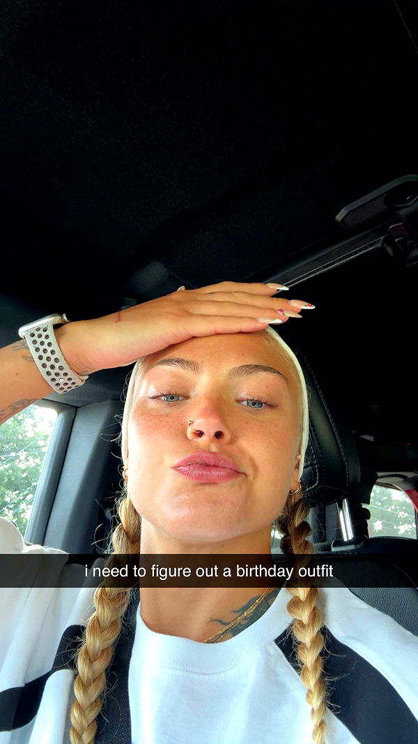 abigailwhhitee image ~ Altpins