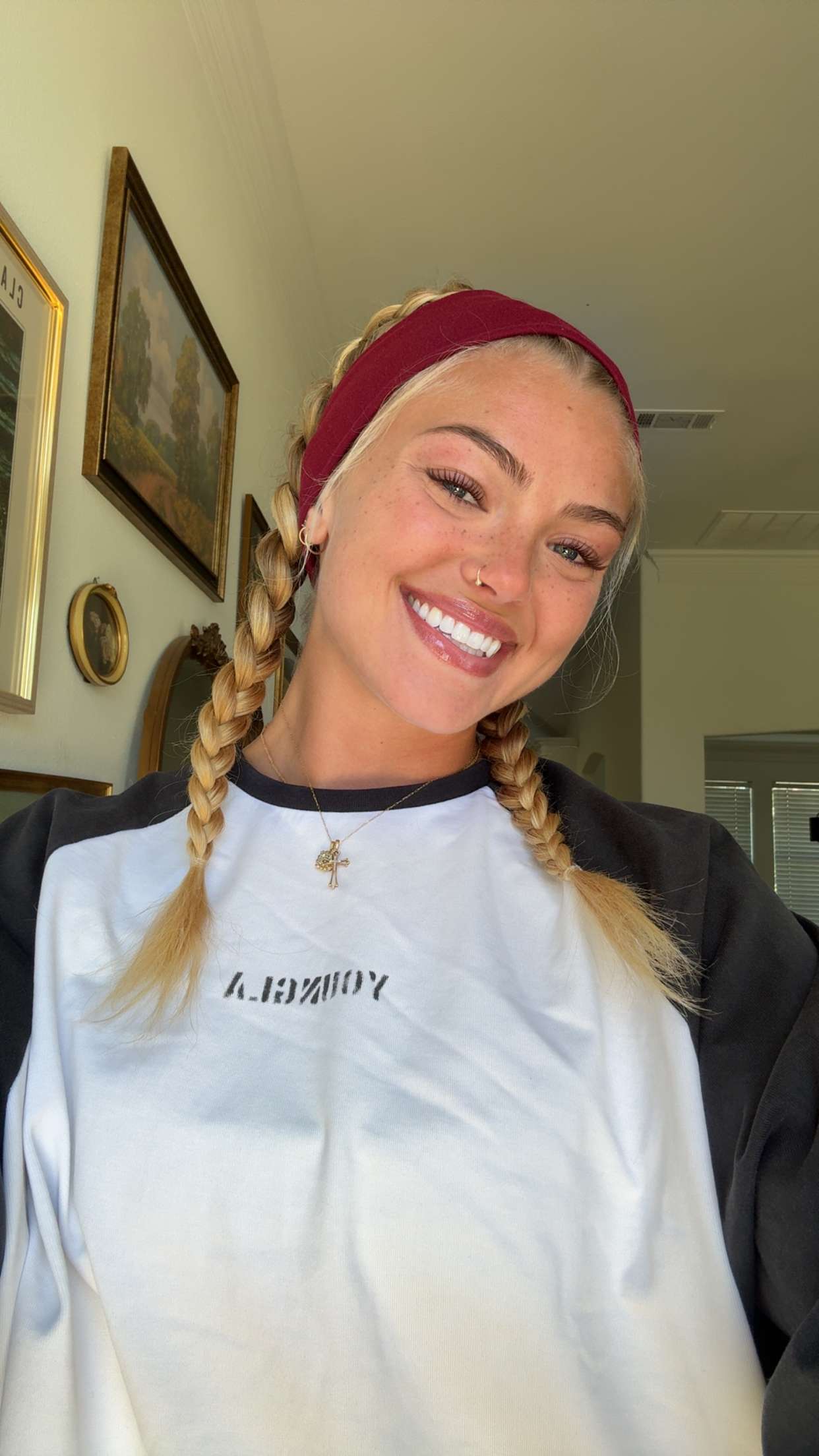 abigailwhhitee snapchat image archive image