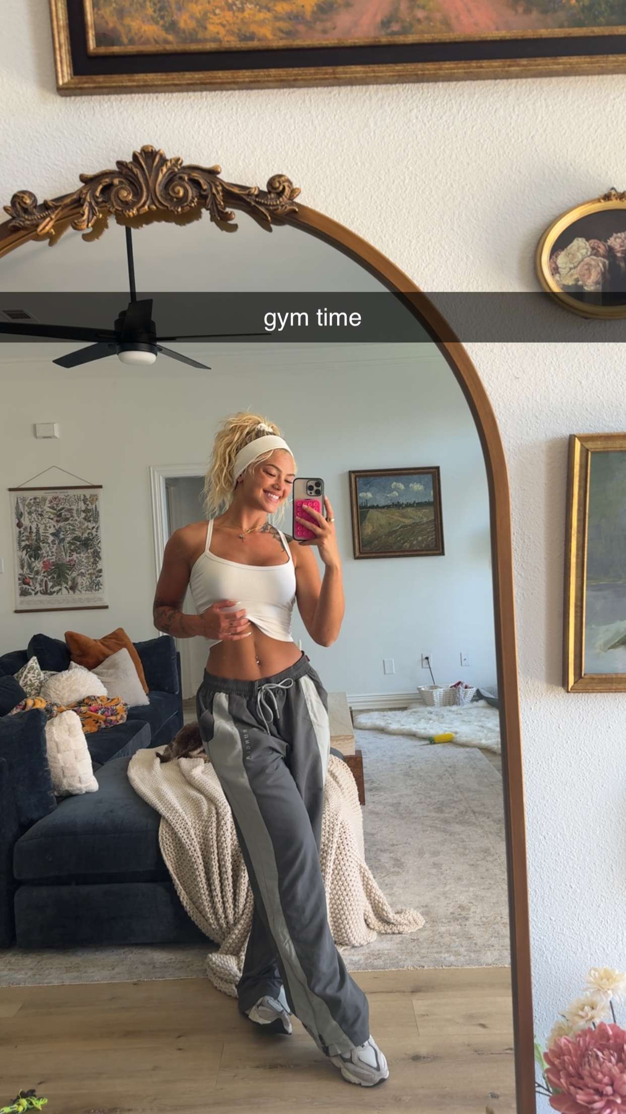 abigailwhhitee snapchat image archive image