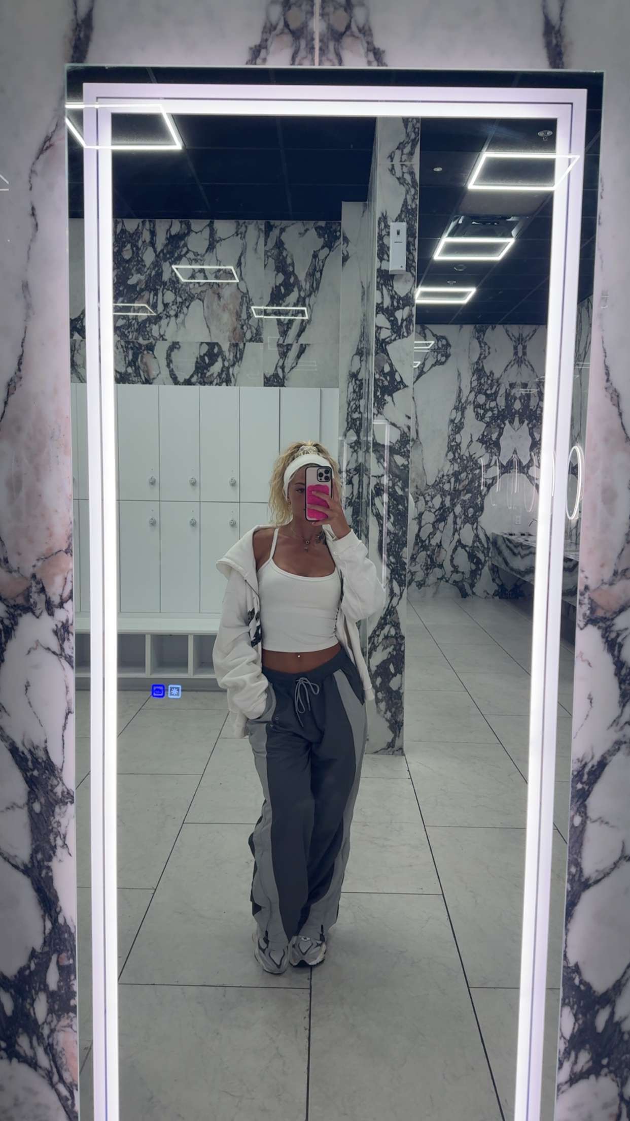 abigailwhhitee snapchat image archive image