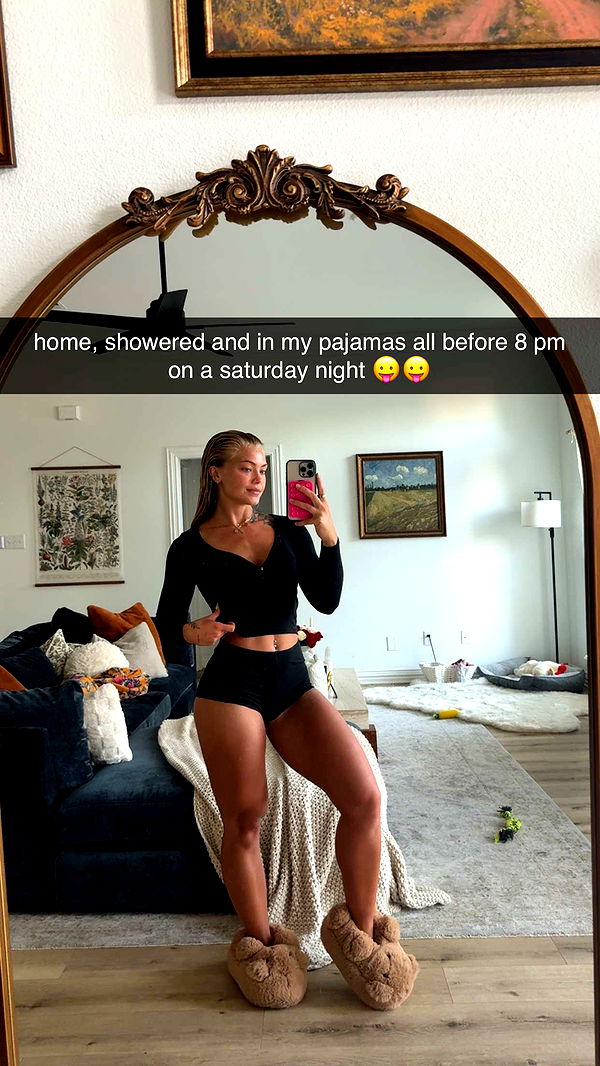 abigailwhhitee image ~ Altpins