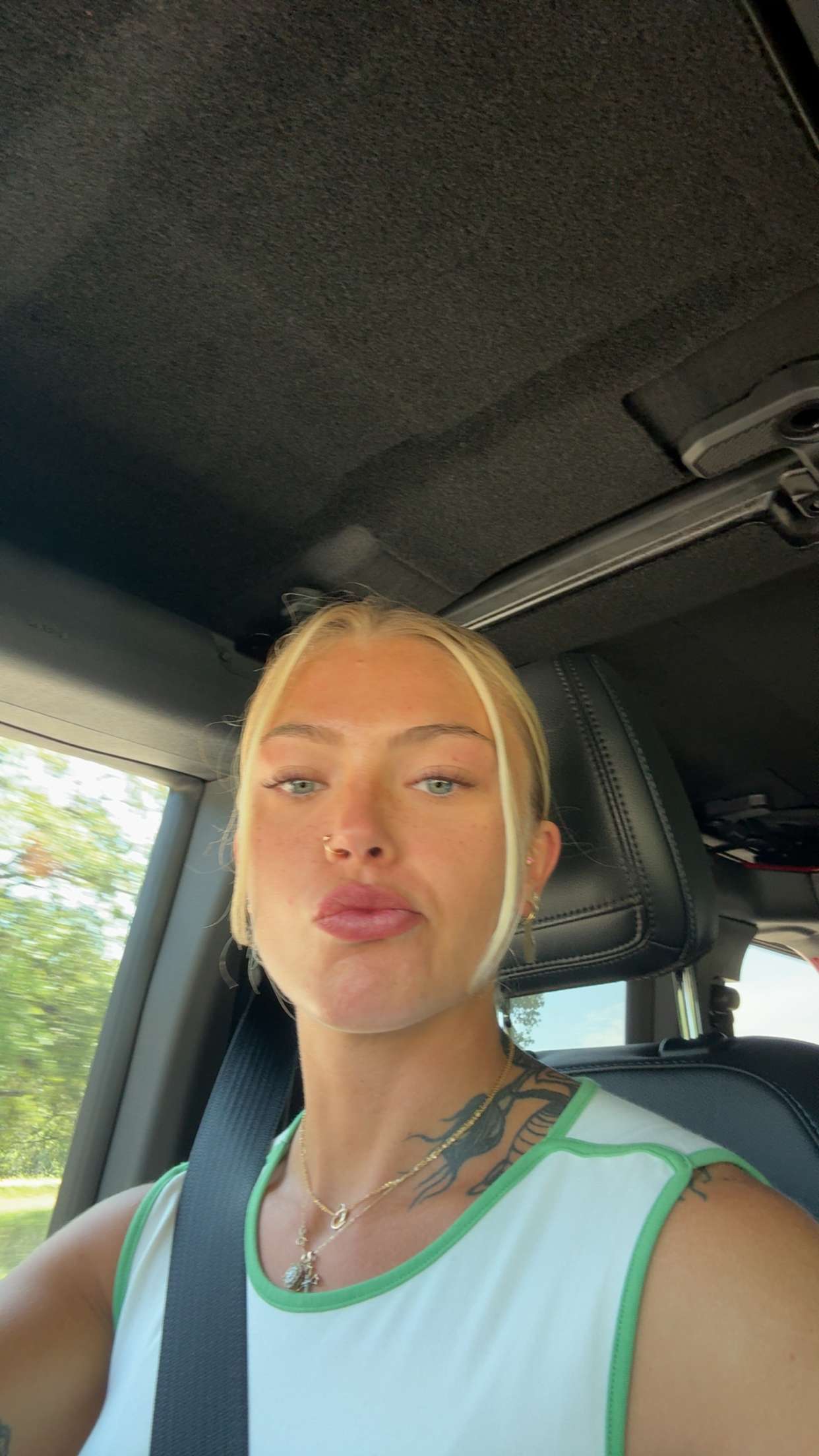 abigailwhhitee snapchat image archive image