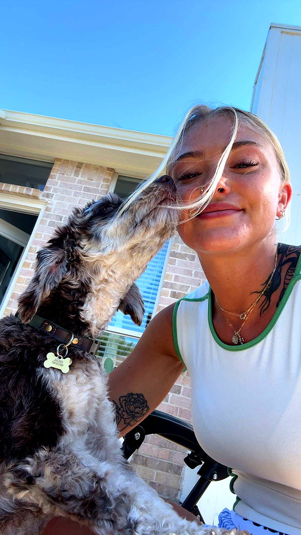 abigailwhhitee image ~ Altpins