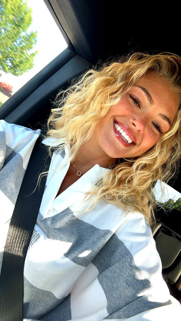 abigailwhhitee image ~ Altpins