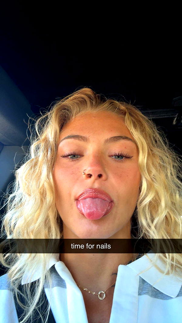 abigailwhhitee image ~ Altpins