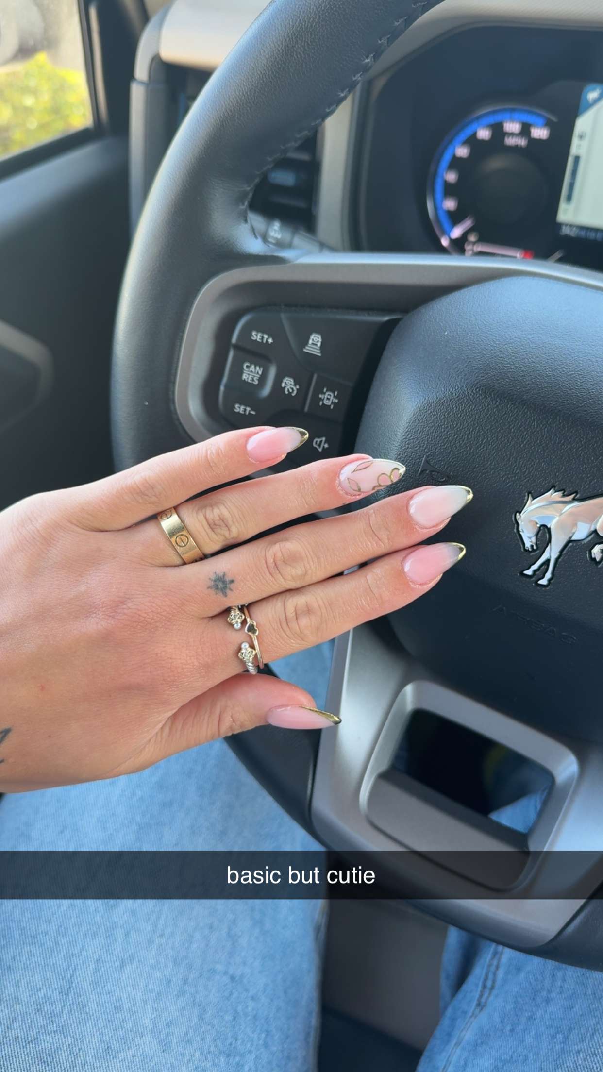 abigailwhhitee snapchat image archive image