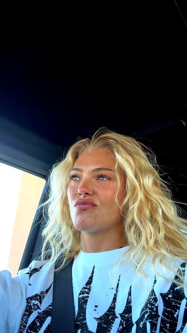 abigailwhhitee image ~ Altpins